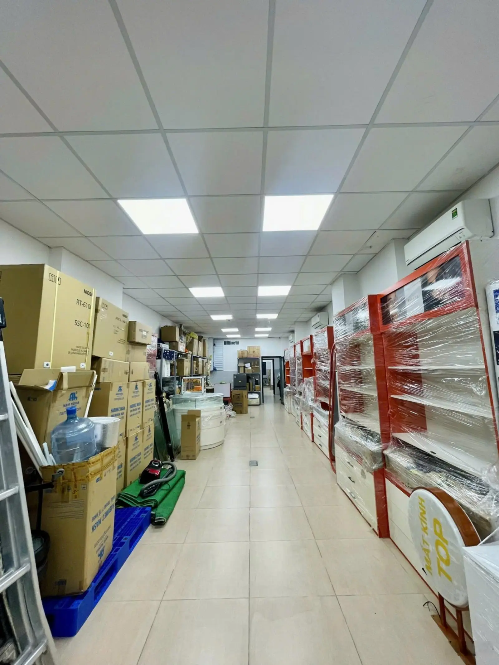 Nhà 2MT Bạch Đằng, 4,2mx27m, CN 116m2, 5 tầng, có thang máy, HĐT 85 tỷ, giá 32 tỷ TL
