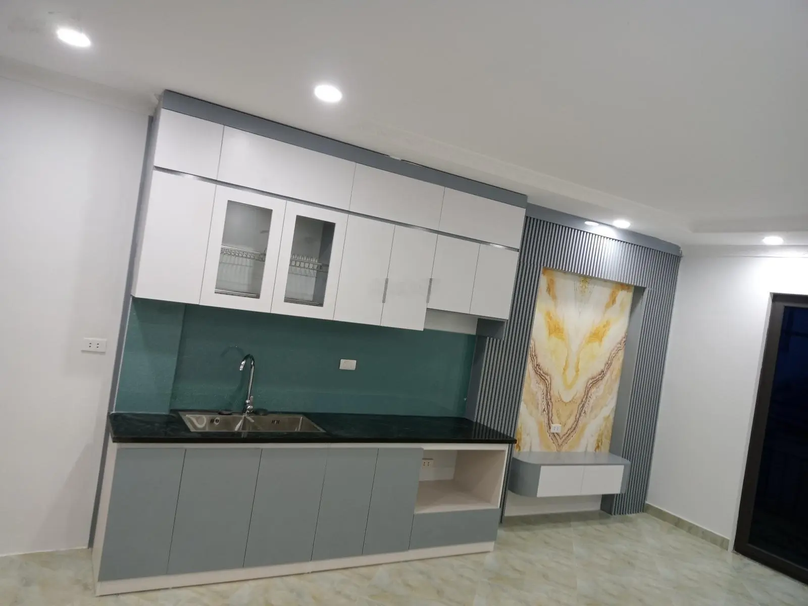 Bán nhà tiền yên Hoài Đức diện tích 42 met