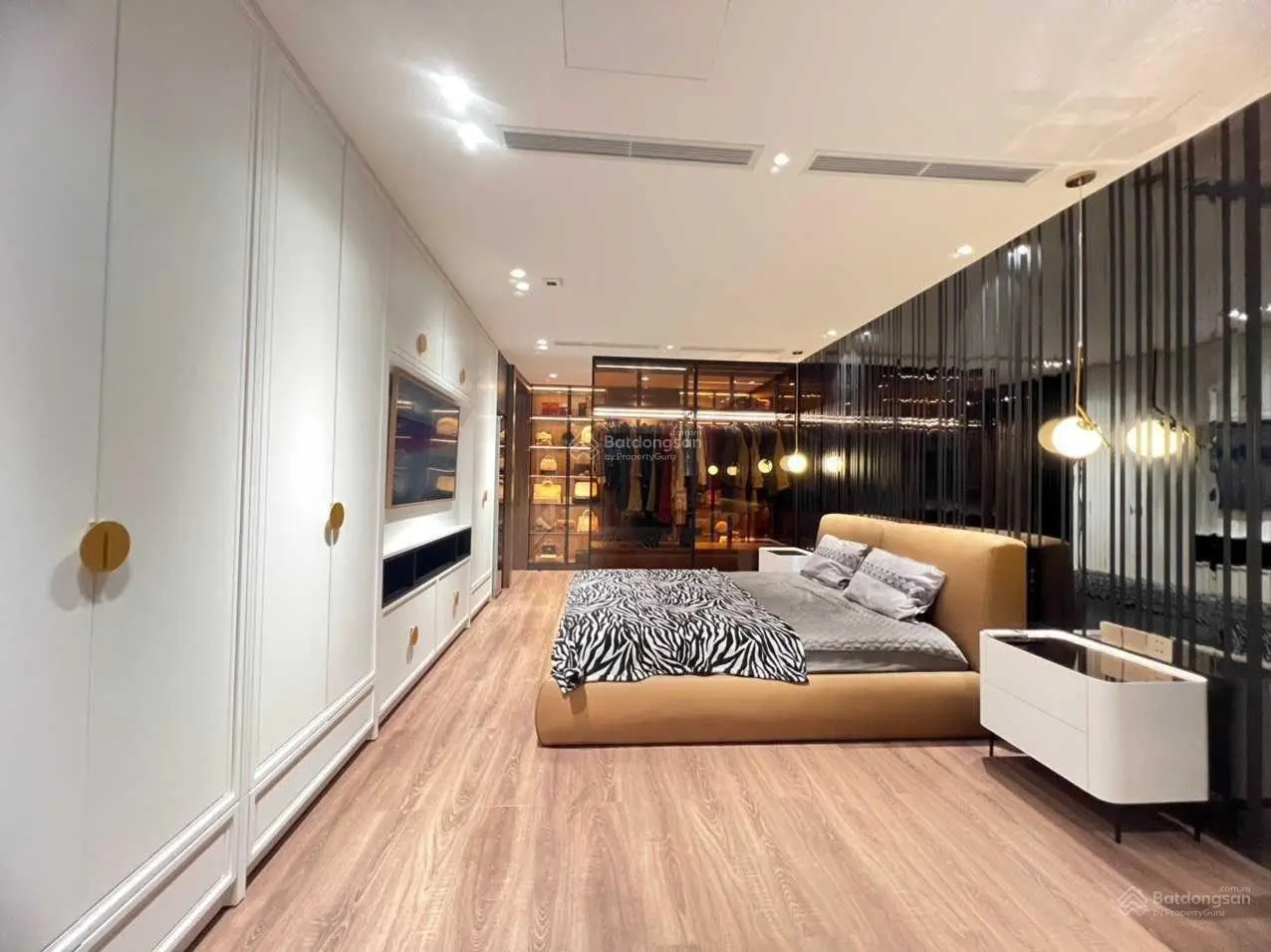 Chính chủ cần bán gấp căn 4 ngủ Vin SkyLake, Phạm Hùng, 141 m2, nhà đẹp, giá 14 tỷ có thương lượng