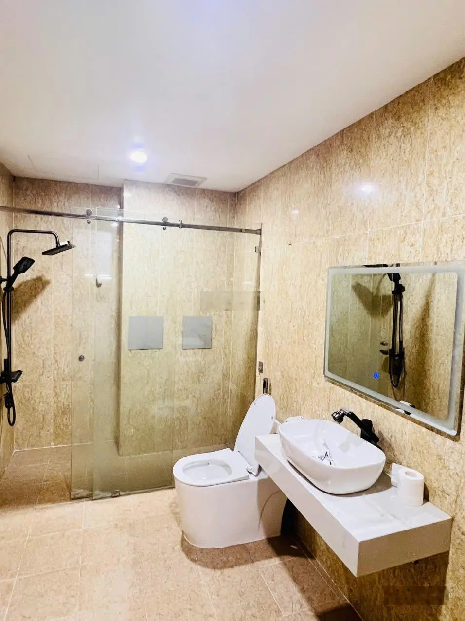 Duy nhất căn 2 ngủ - 2WC DT 53m2 nhà em muốn bán ở tòa Cầu Giấy Center Point, full nội thất