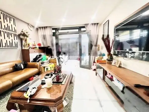 Chủ đang cần vốn gấp, bán căn này tại Đỗ Tấn Phong, P9, Q.Phú Nhuận. Giá 4.35 tỷ, 3 lầu.
