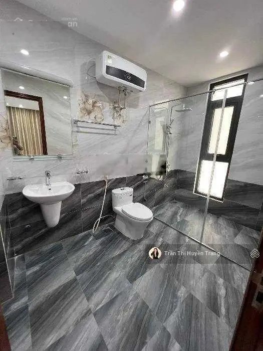 Tòa văn phòng đường Bưởi 68m2 8 tầng thang máy, lô góc, ô tô tránh, mặt tiền 8m, 20.5 tỷ 0973 355 ***
