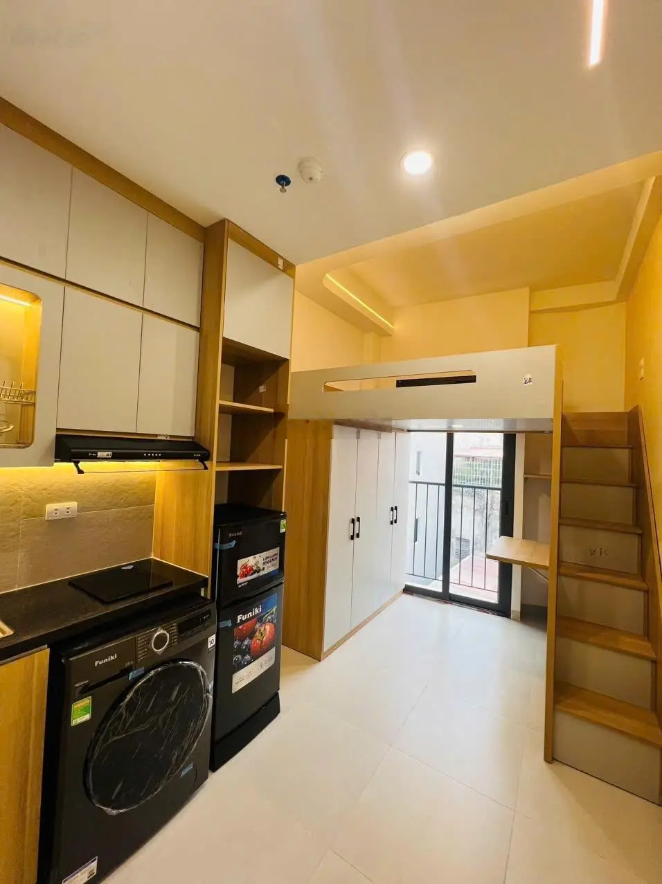 Bán tòa CCMN Phạm Văn Đồng, đầu tư, dòng tiền khủng, gần phố, 66m2 15.X tỷ