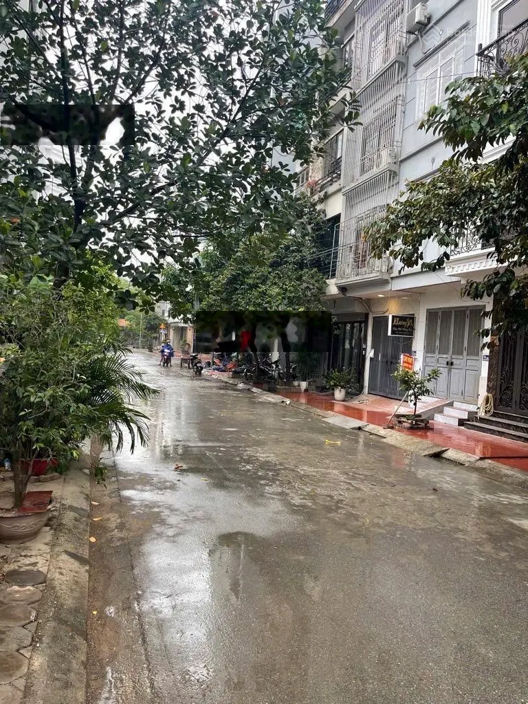 Bán Gấp 40m2 đất phân lô Tái định Cư Tu Hoàng mở rộng, Đường + vỉa hè ô tô tránh, Giá: hơn 6 tỷ