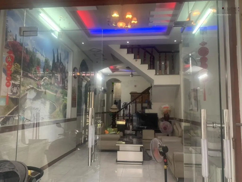 4 tỷ _ 85m2_ hxh_ 2 tầng btct _3 ngủ. trung tâm hành chính dỉ an