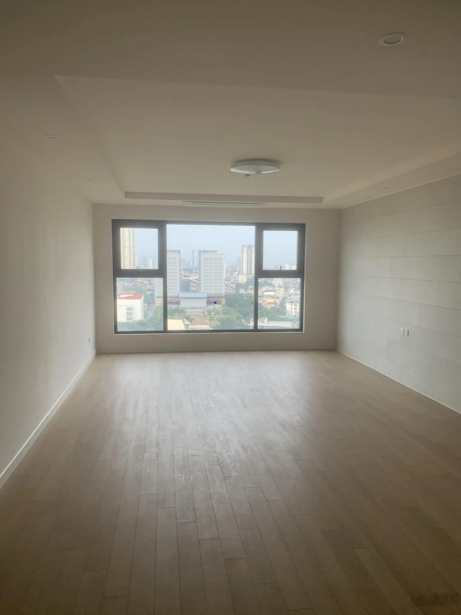 Chủ nhà cần bán gấp căn 117m2 La Casta Văn Phú Hà Đông 3PN tầng đẹp giá 6,1tỷ LH 0989 388 ***