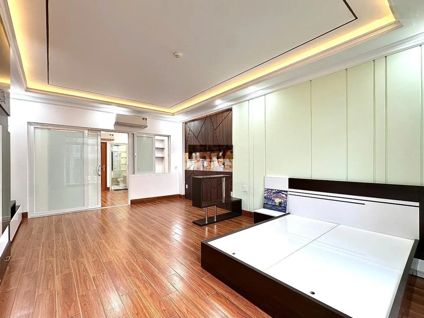 Siêu phẩm 7 tầng thang máy - đẳng cấp nhất Quận 10! View sân thượng độc nhất vô nhị