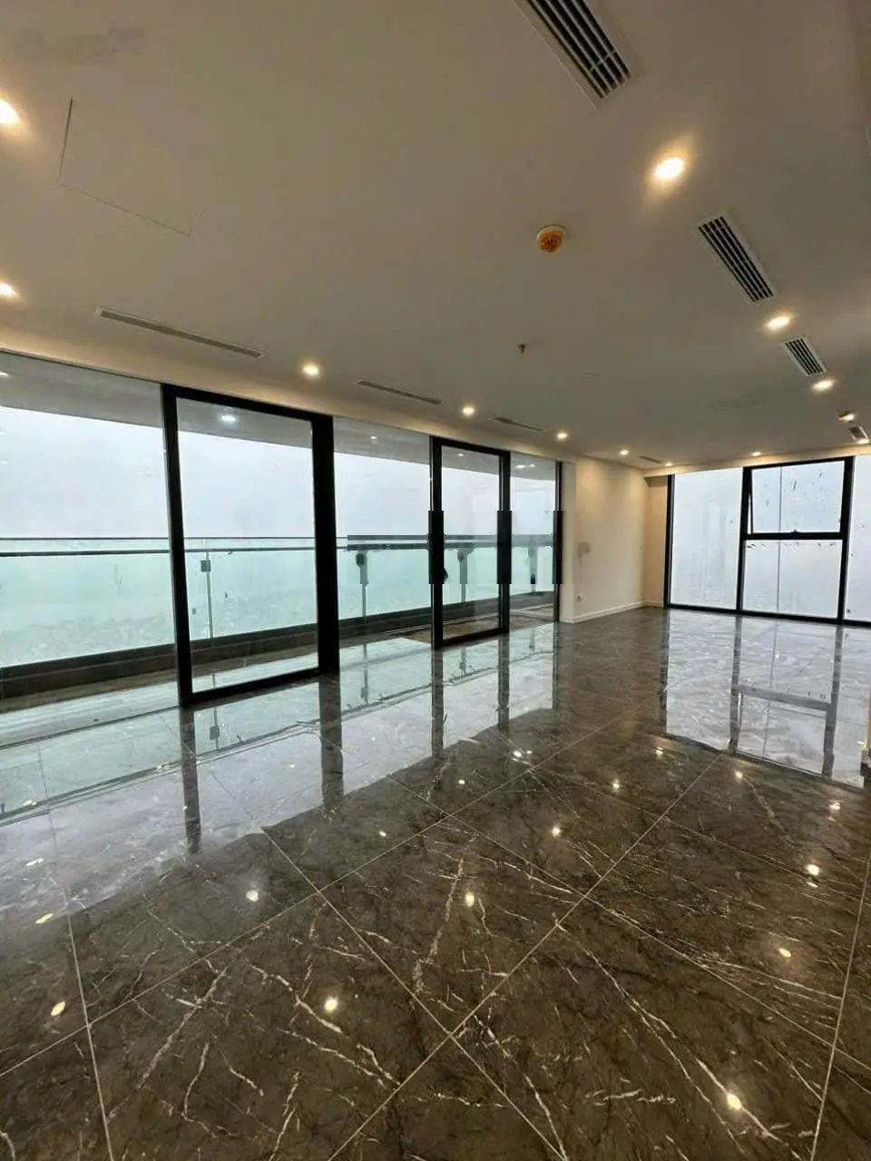 Mở bán Sky Villa Sunshine Golden River KĐT Ciputra 170tr/m2 full nội thất ký HĐMB ở ngay 0966 849 ***