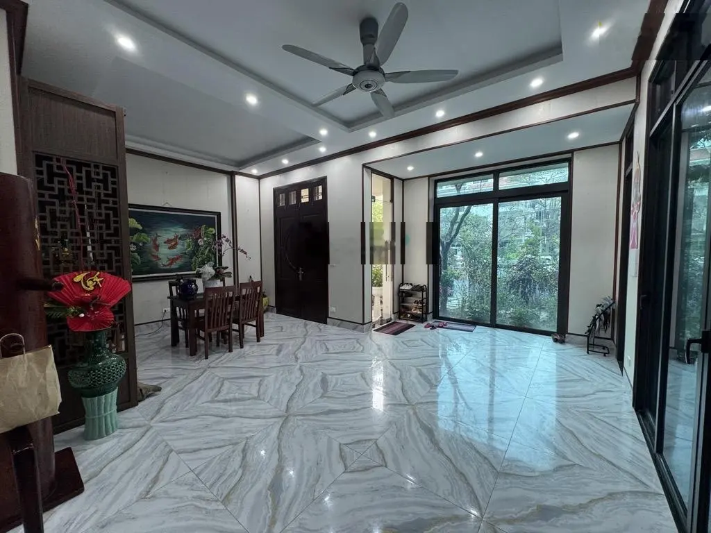 Bán biệt thự liền kề - 140m2, 43 tỷ tại Đội Nhân, Ba Đình - mặt tiền 8m - vỉa hè rộng, ô tô tránh