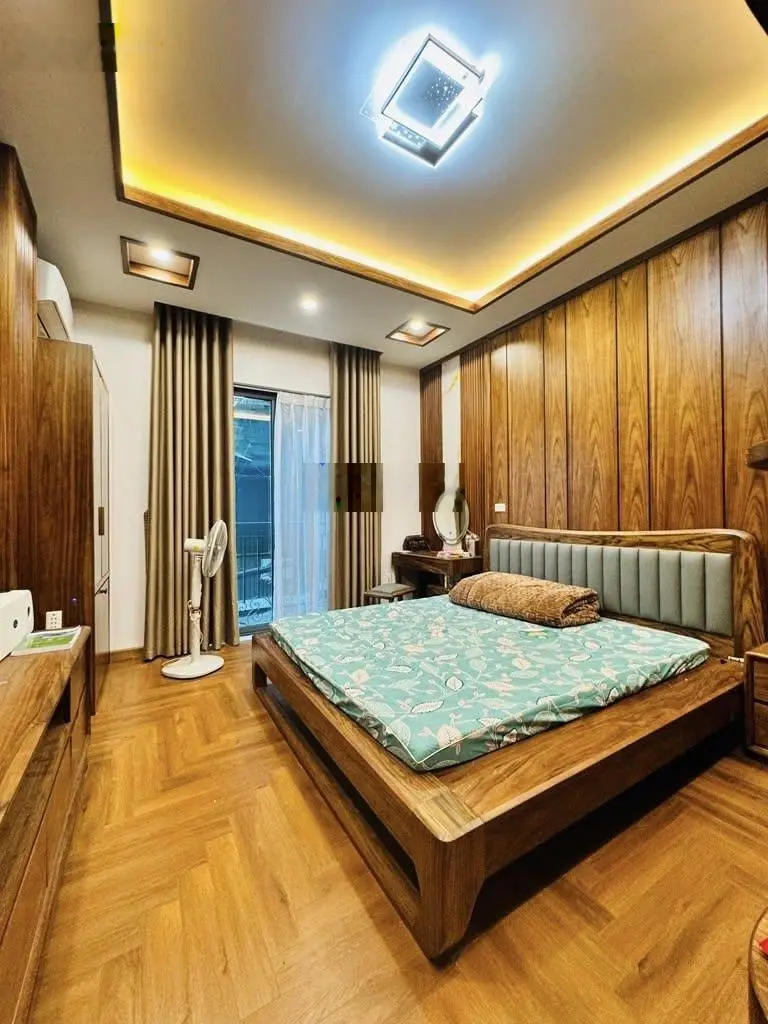 Bán Nhà Dịch Vọng Hậu- Cầu Giấy 38m-MT4m , Ngõ Thông Kinh Doanh , Ô Tô đỗ Gần , Sát Phố ,Ở Ngay