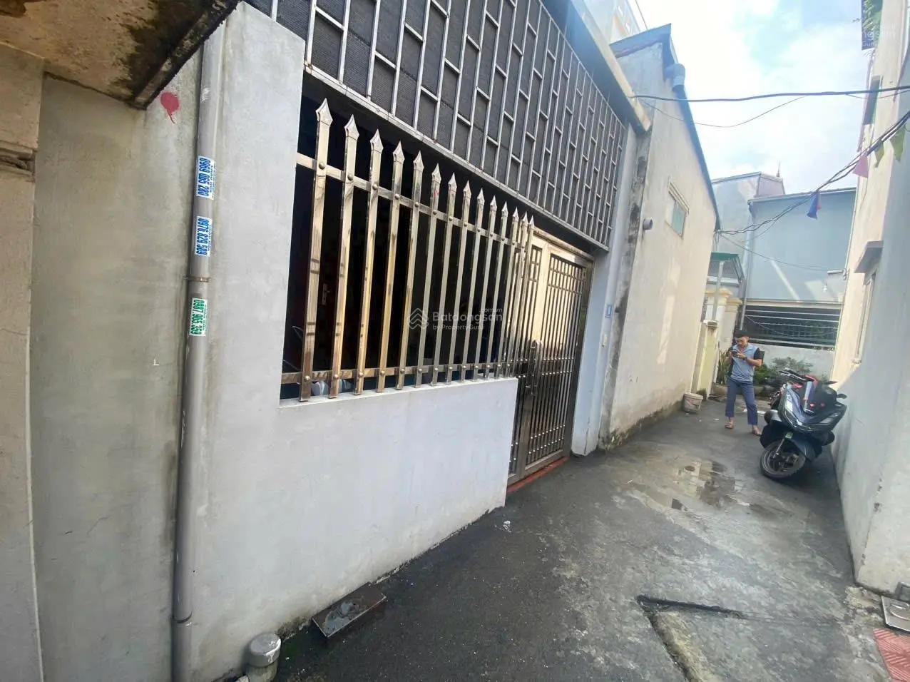 Cần bán gấp nhà đang ở Đại Mỗ - 61m2 4 tầng - nhà mới - ô tô cách 1 nhà - giá cả nhà = Giá Đất
