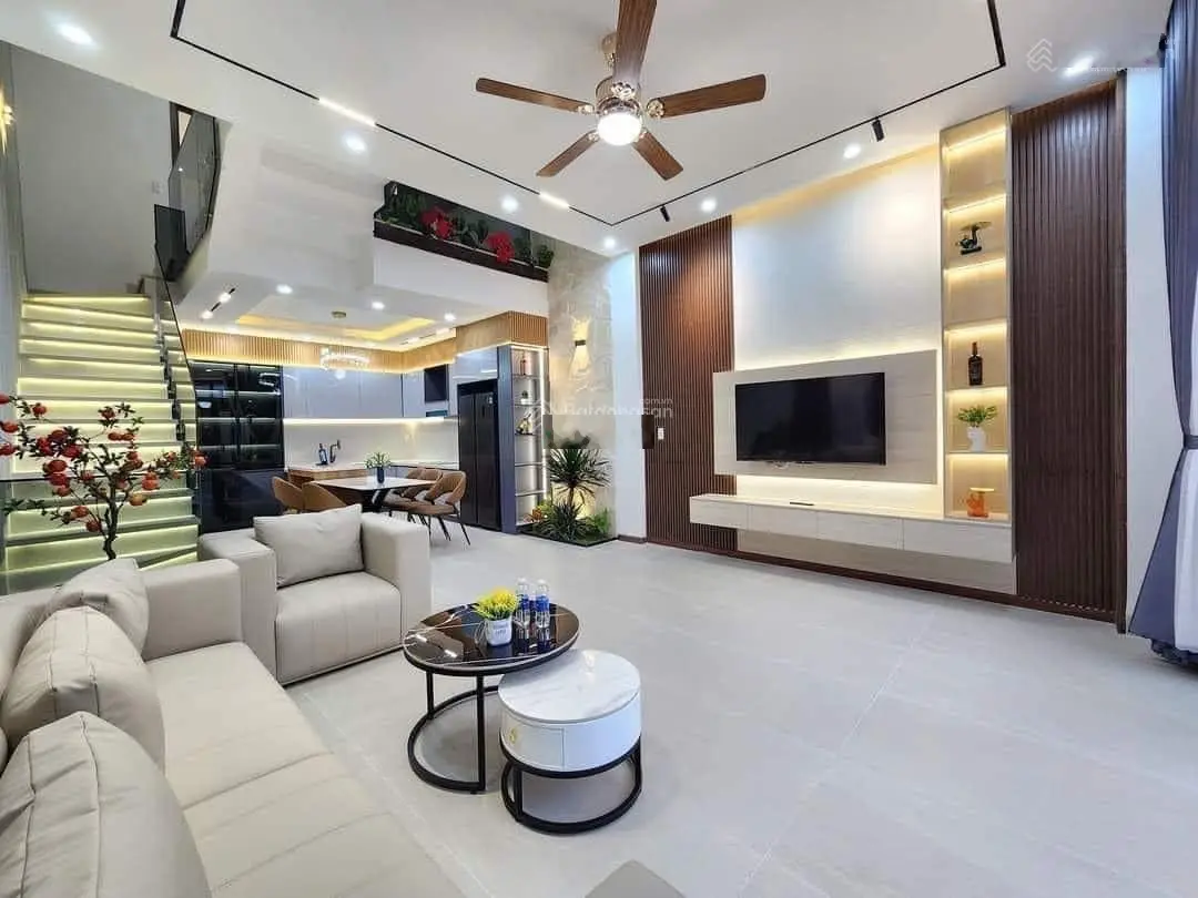 Tôi cần bán nhà Bùi Văn Thêm, Phường 9, Quận Phú Nhuận - Giá:4tỷ25/65,5m2 (4,2x15,6m) pháp lý chuẩn