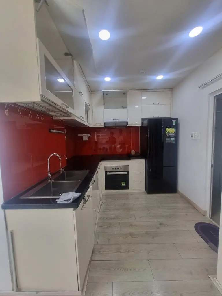 Chính chủ bán căn hộ Central Garden Quận 1 78 m2 2PN + 2WC, SHR
