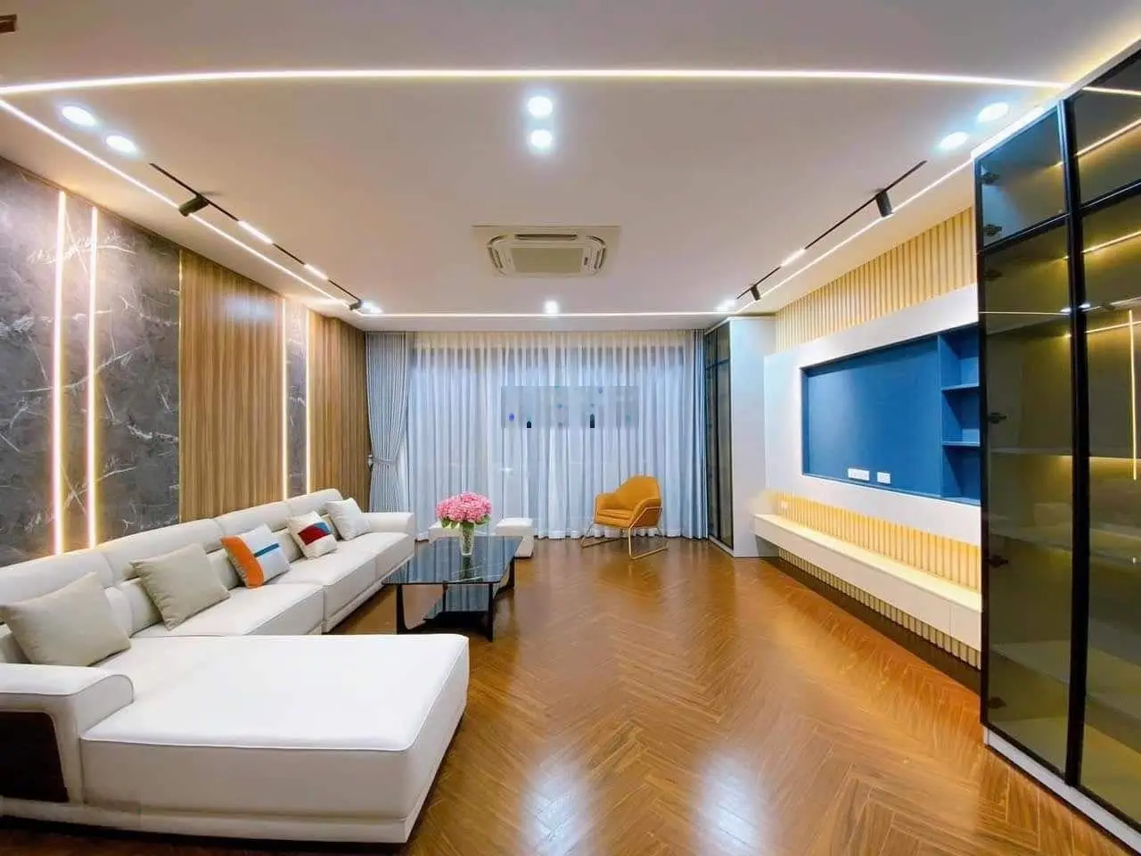 Nhà gần ngã tư Lò Đúc, Trần Khát Chân, diện tích rộng 40,2 m2, 5T, nội thất xịn, giá chỉ 6,65 tỷ