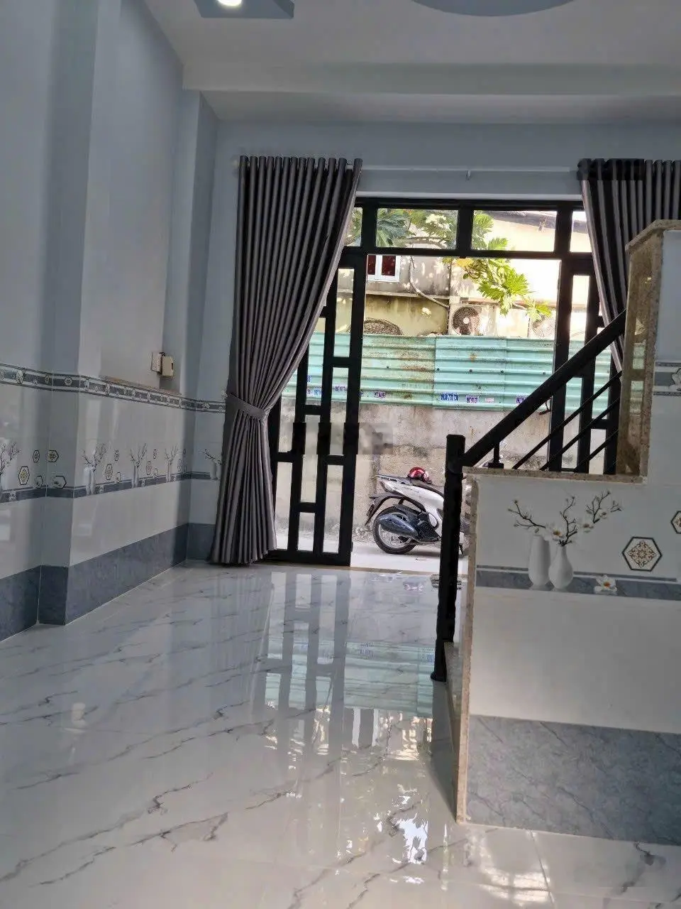 NH thanh lý giảm 400tr Hà Huy Giáp, Q12, DT 40m2 1ty5. HXH thông, rộng, KDC đông đúc. LH 0799039209