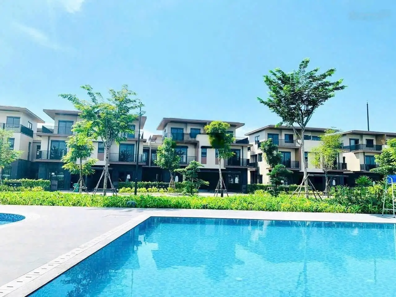 Giỏ hàng chuyển nhượng giá tôt Izumi Tháng 10/2024 có căn giảm đến 200tr so với giá HĐ