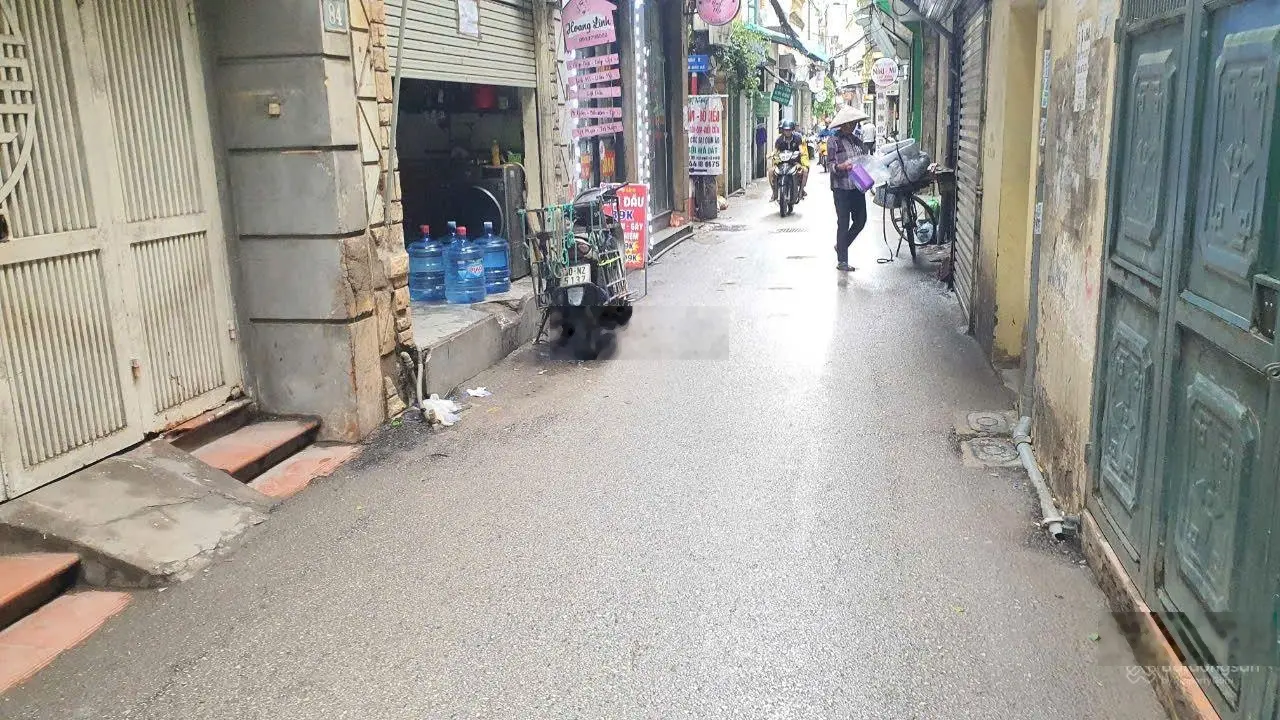 HOT... HAI BÀ TRƯNG, 32M, 5 TẦNG, NHÀ ĐẸP NỘI THẤT XIN, 30M Ô TÔ, TRƯỚC NHÀ THOÁNG SÁNG. 6,2 TỶ
