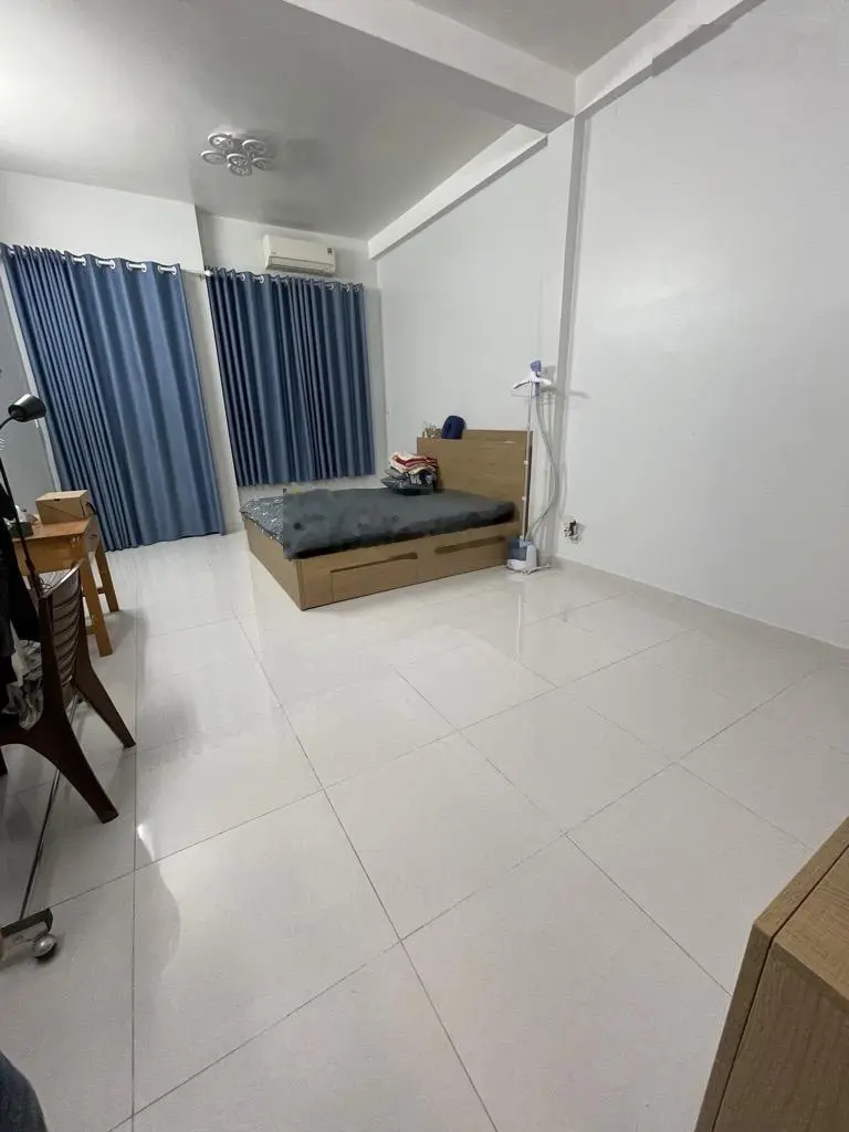 Siêu phẩm- mặt tiền kinh doanh- cạnh công viên bình phú- quận 6- 74m2-4 tầng- 5pn- full nội thất.
