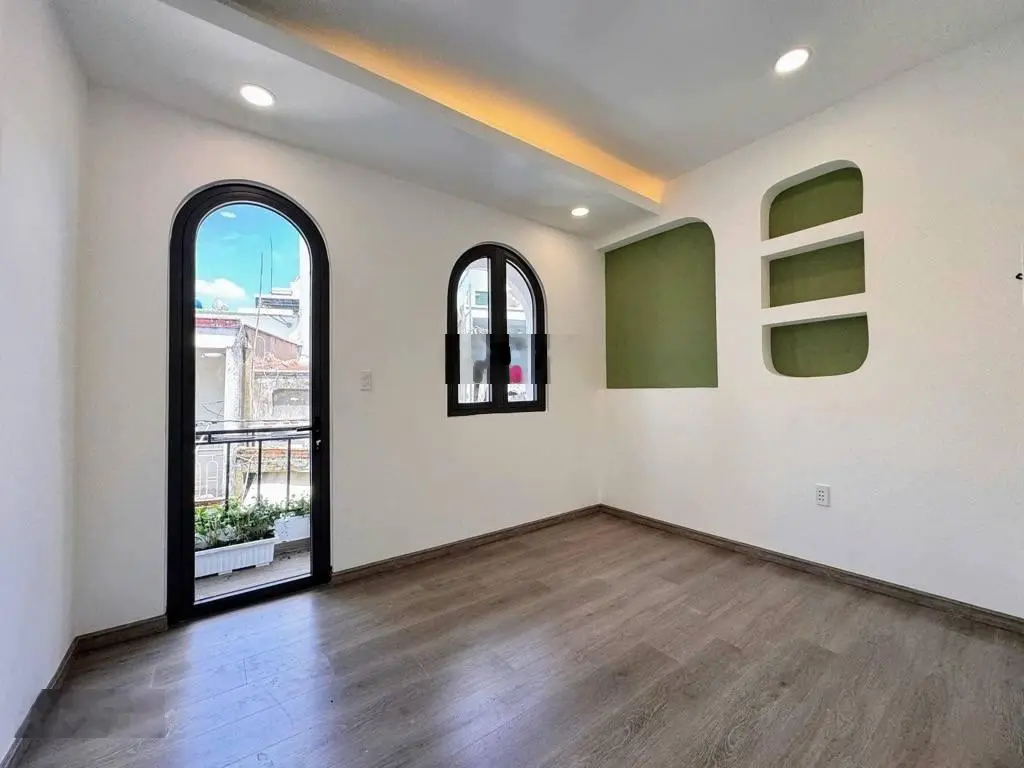 Gấp! bán nhà riêng 32m2 chỉ 3 tỷ tại đường d5, bình thạnh, 2pn, 2pt, có shr