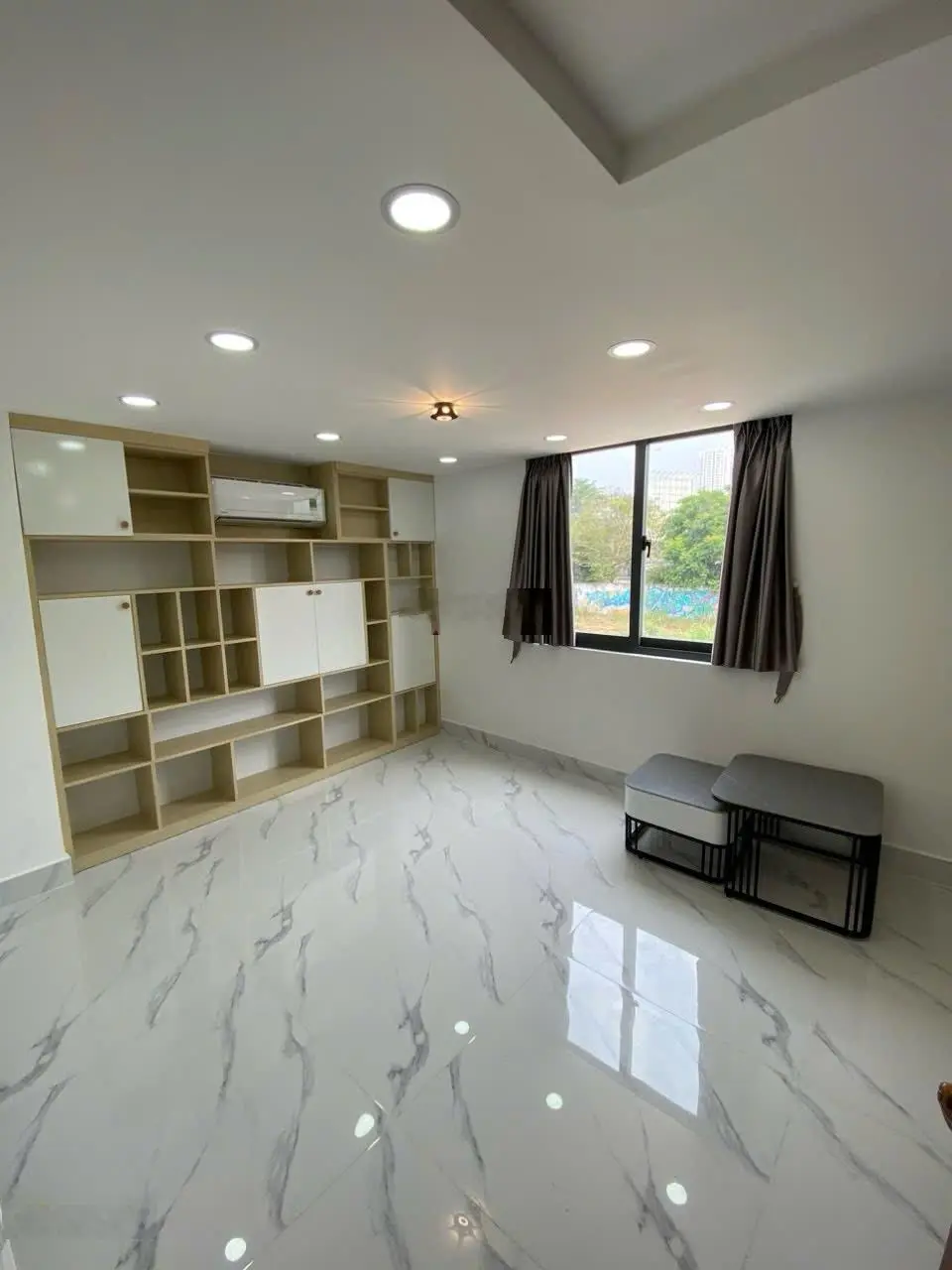 Bán Nhà Mặt Phố 5 Tầng 72m2 P.Tân Hưng, Quận 7, mới đẹp 100%. Đường rộng 16M, giá sốc 13,5 tỷ