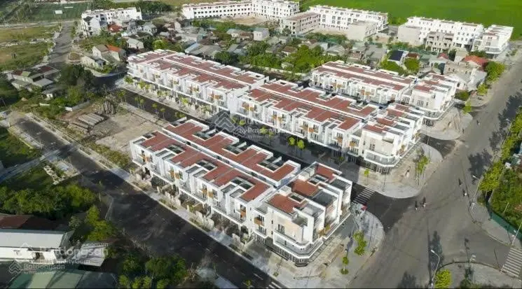 Chỉ 1,8ty mua được ngay căn nhà phố 3 tầng BGI Hoàng Quốc Việt đối diện với Tào Án TP Huế