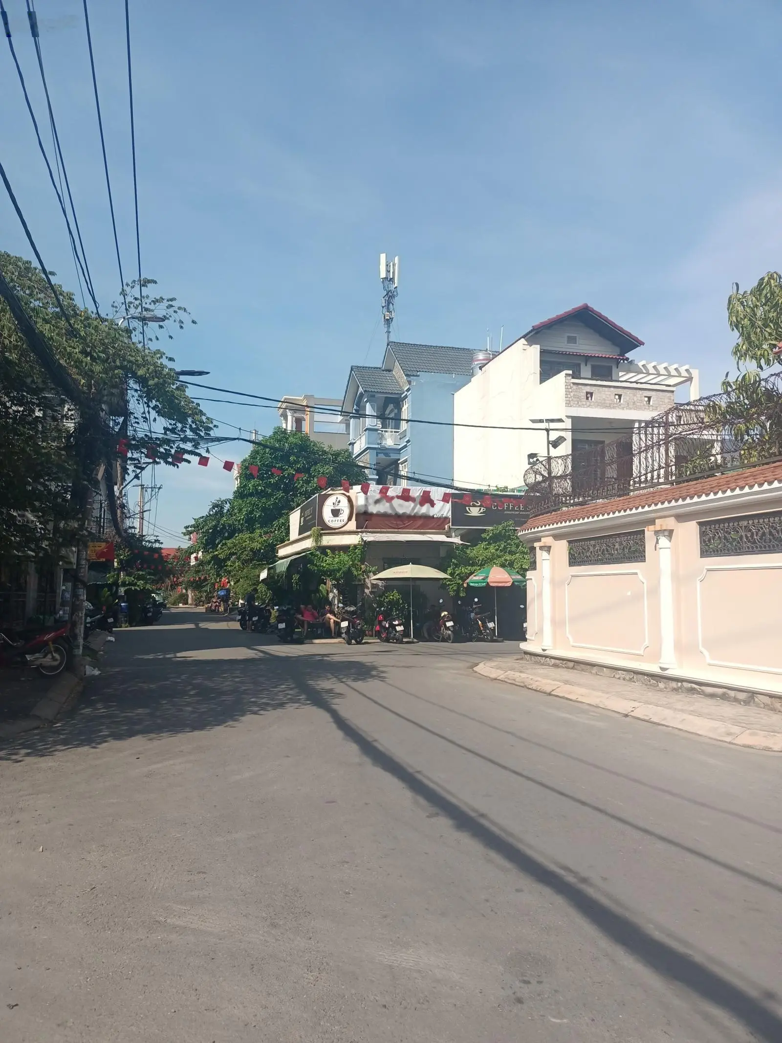 Bán nhà C4 (113m2)Ngang đẹp 5m - MTKD ĐS 37 - cách 80m ra đg Hiệp Bình - P HBC Thủ Đức chỉ 9.95tỷ