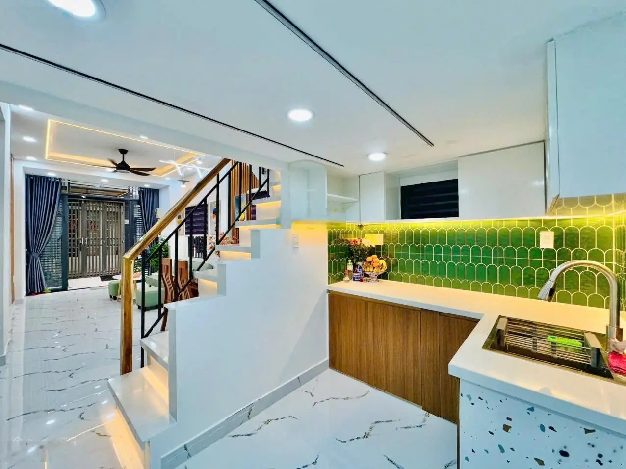 Thân gửi ace môi giới HH 40tr - hạ giá 200tr còn 3,68 tỷ TL bán nhà phố 2.5tầng 3 phòng ngủ