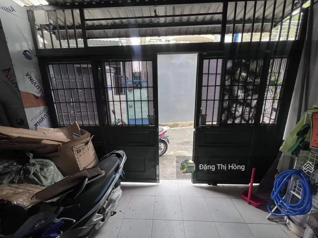 Nhà cần bán đường Lý Chiêu Hoàng 52m2 ngay sau Western Capital ra trung tâm TP 10p, sổ sẵn sang tên