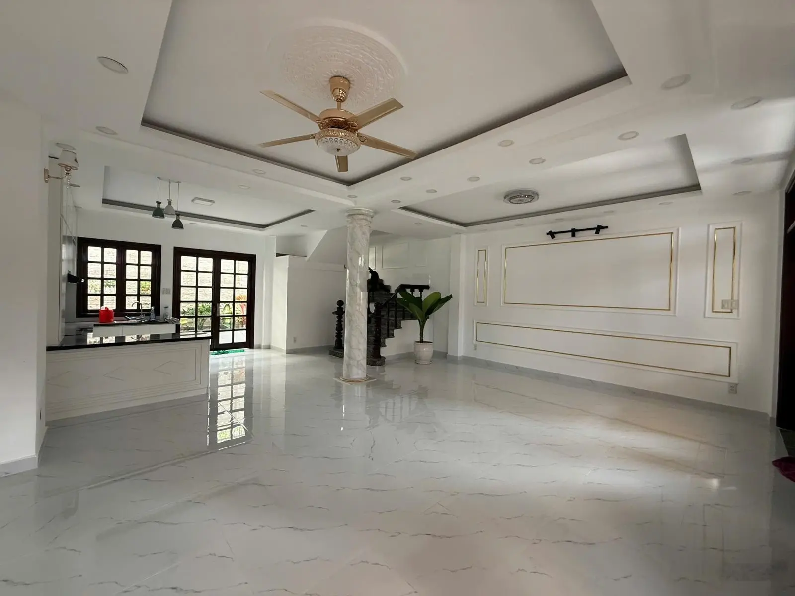 chính chủ Nhà mặt tiền Phạm Công Trứ Q2, Gần UBND Q2, nhà mới, sổ sẵn, 98m2(240m2) 17Ty 3 lầu, 1 ST