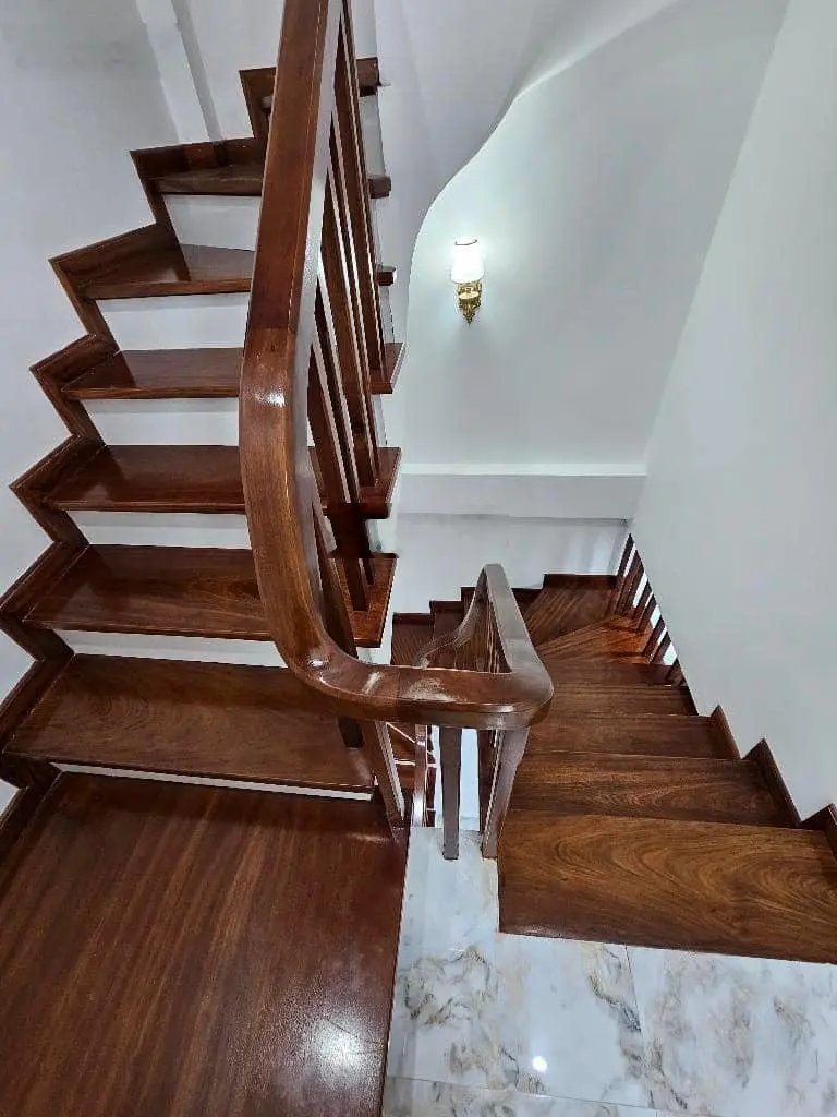 Bán nhà mới lô góc, ngõ thông 35m2*5T giá 7.4 tỷ, Kim Ngưu, Hai Bà Trưng