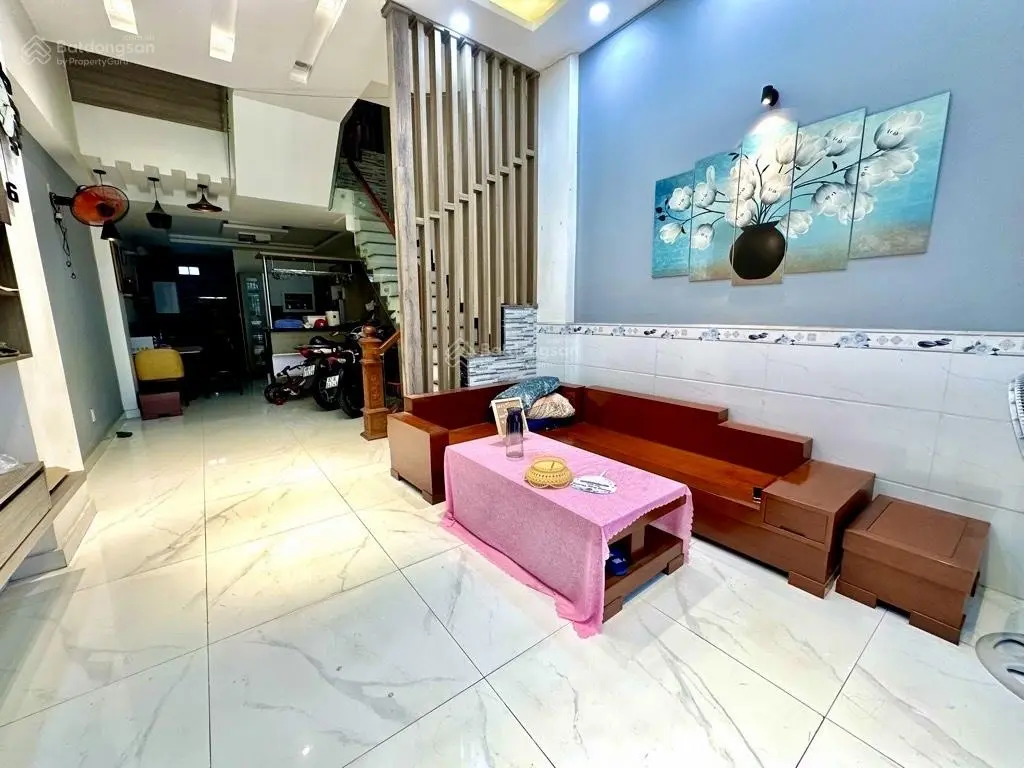 Nhà 4 tầng - ô tô đỗ cửa - Cây Keo - Tô Ngọc Vân - giá chỉ 6. X tỷ