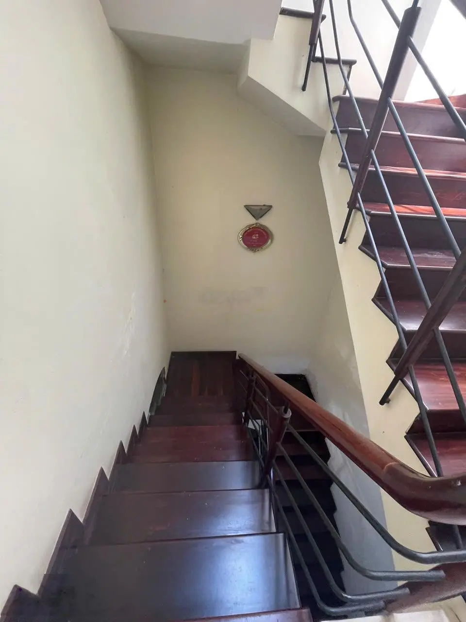Bán nhà mặt tiền bến bình đông , ngang 4m , nhà sổ hồng riêng hoàn công đủ, Phường 13 Quận 8