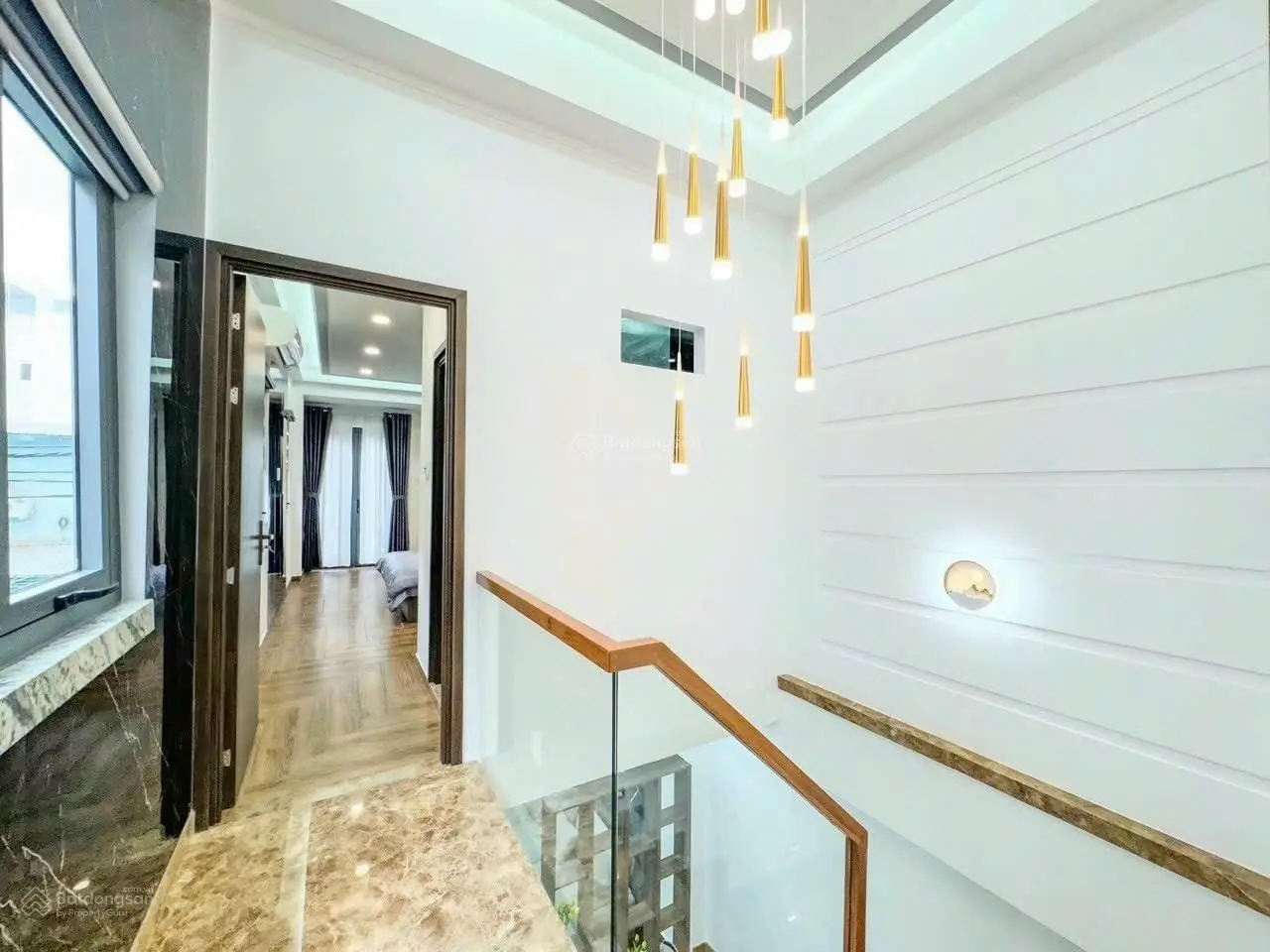 Bán nhà riêng 3 tầng, 4PN, 4WC, 61m2 (4,3*14,2)m, ngay hẻm Kỳ Đồng, P9, Q3 giá 3tỷ550 ổ sẵn cầm tay