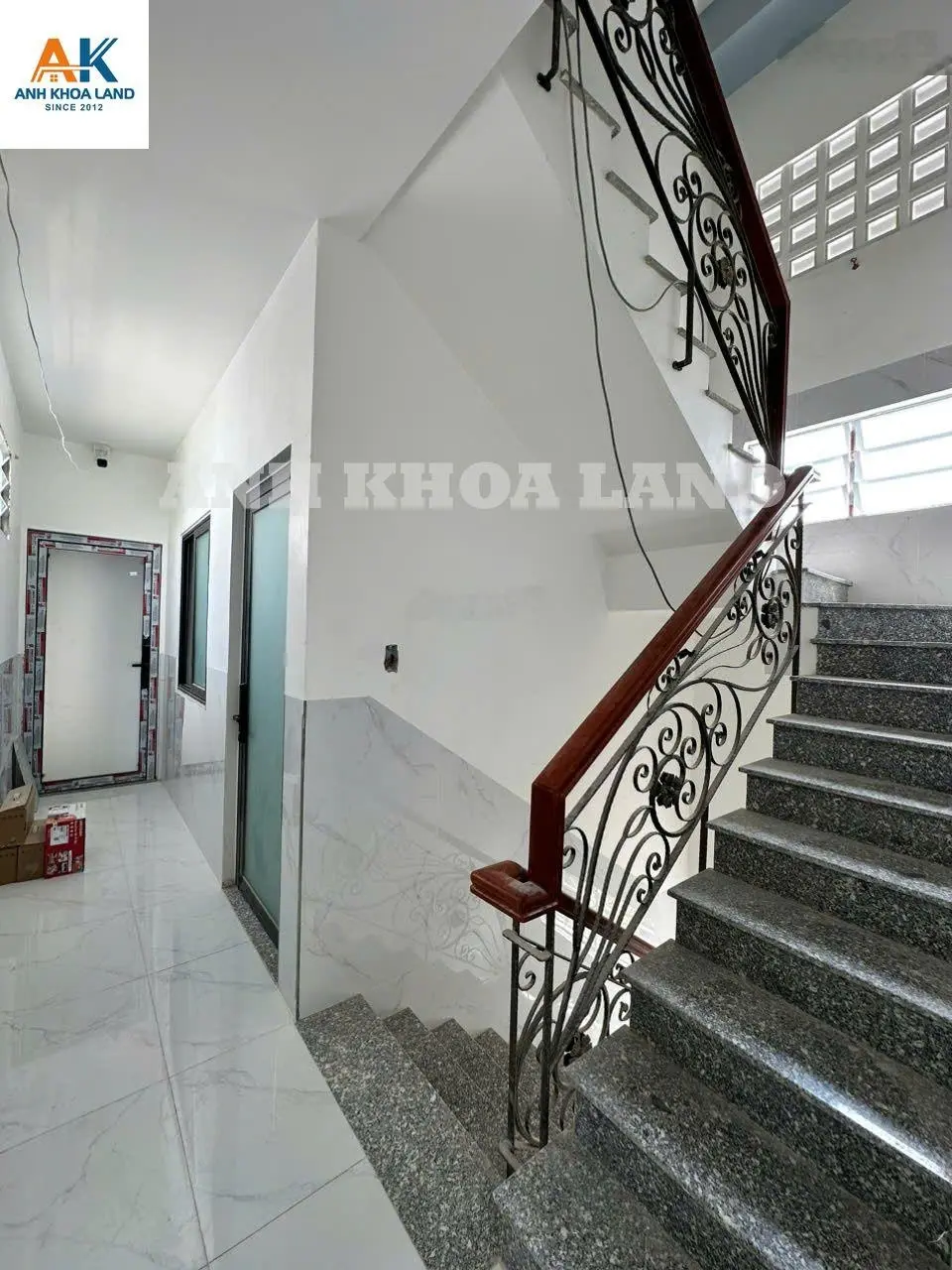 Bán CHDV 20 phòng thu 80tr/th- hẻm xe hơi Hoàng Diệu 2 - P Linh Trung, DT 90m2