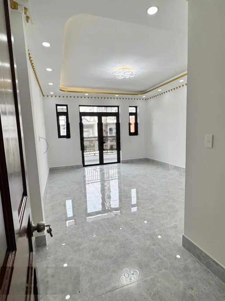 Sau Gigamall, khu dân cư thành ủy, Thủ Đức nhà 4lầu - 4.5x20 90m2,240m2 sàn chỉ 8.45tỷ - xe hơi 8m