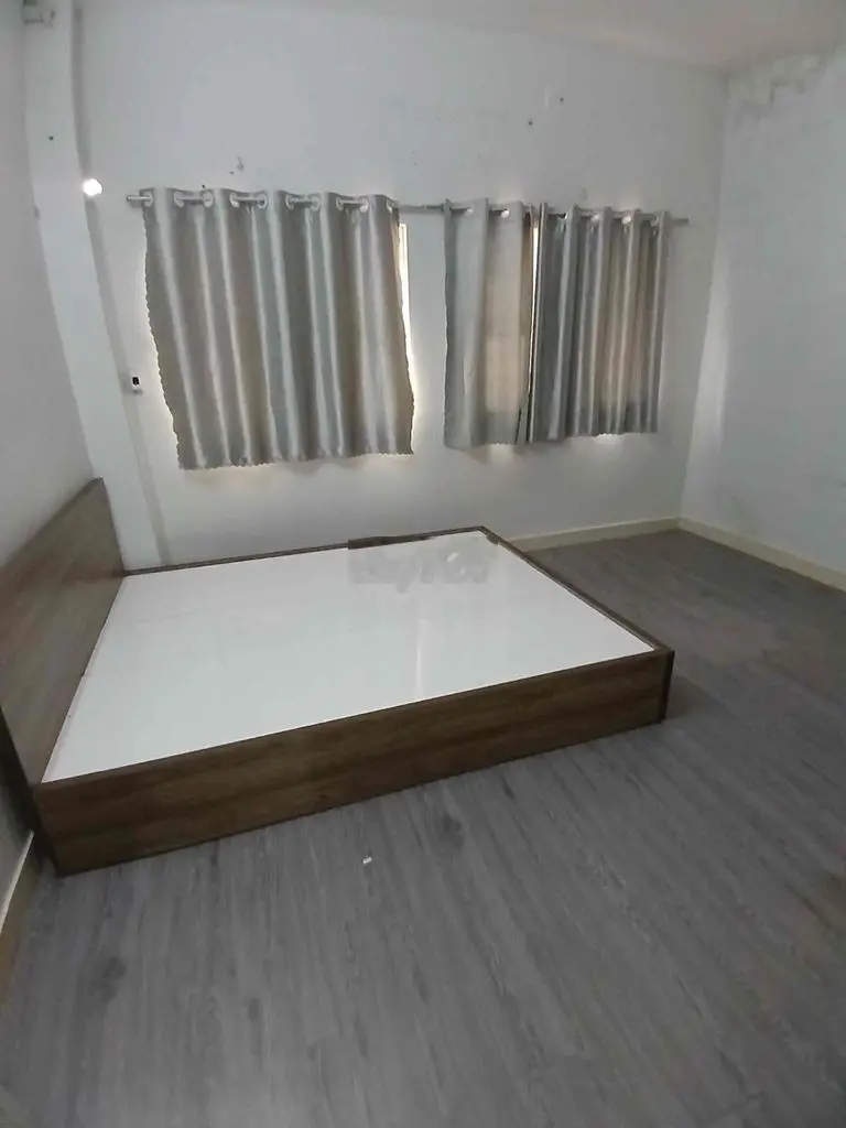 nhà lê trọng tấn 4.2x18m 1 lầu đường xe hơi 5.5ty