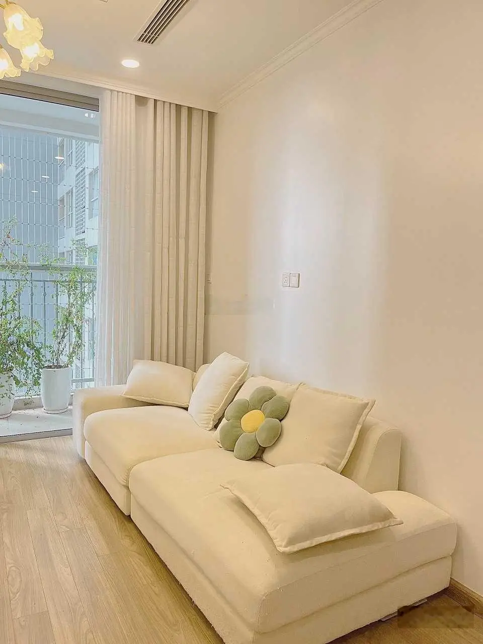 Gia đình tôi cần bán lại 2 căn hộ 76m2 và 103m2 CC Vinhomes Gardenia, LH em Nguyên 0976 647 ***
