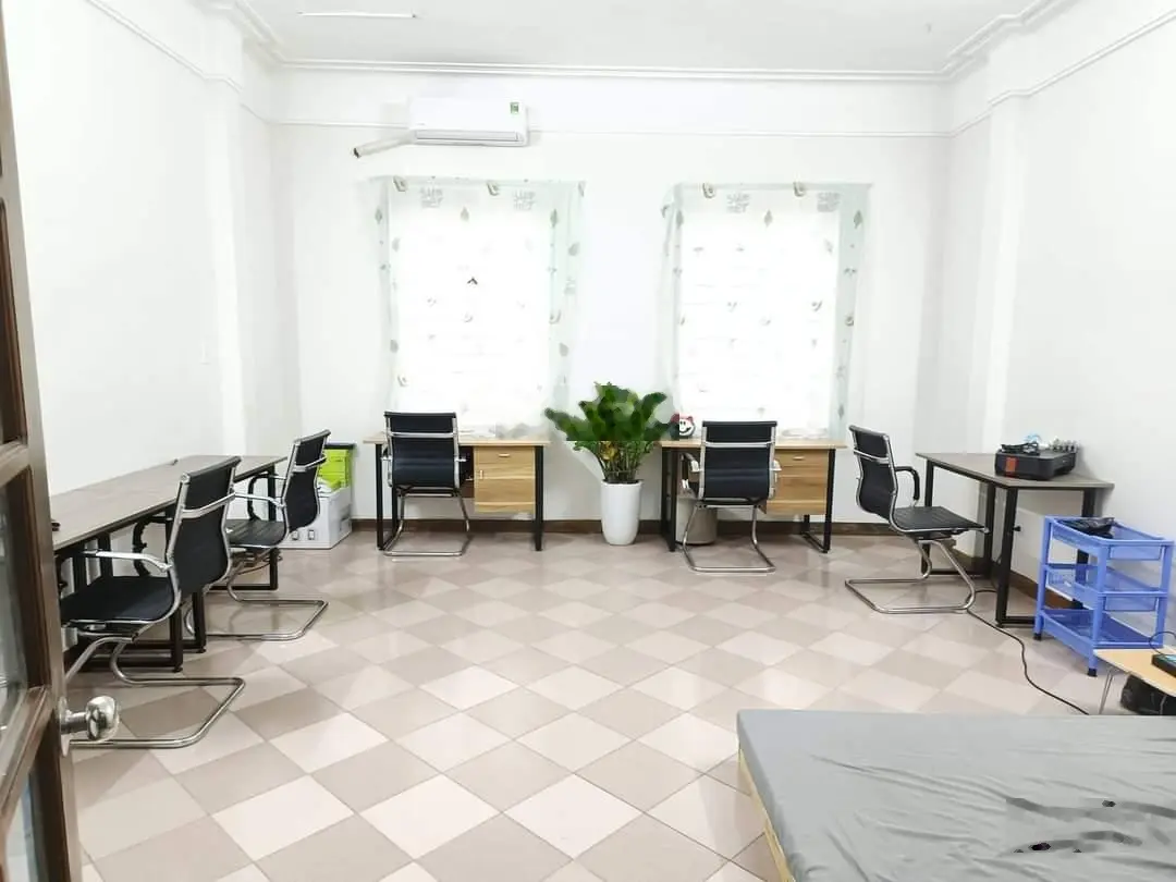 Bán nhà phân lô 2 ô tô tránh tại Hoàng Cầu, Đống Đa. Diện tích 55m2