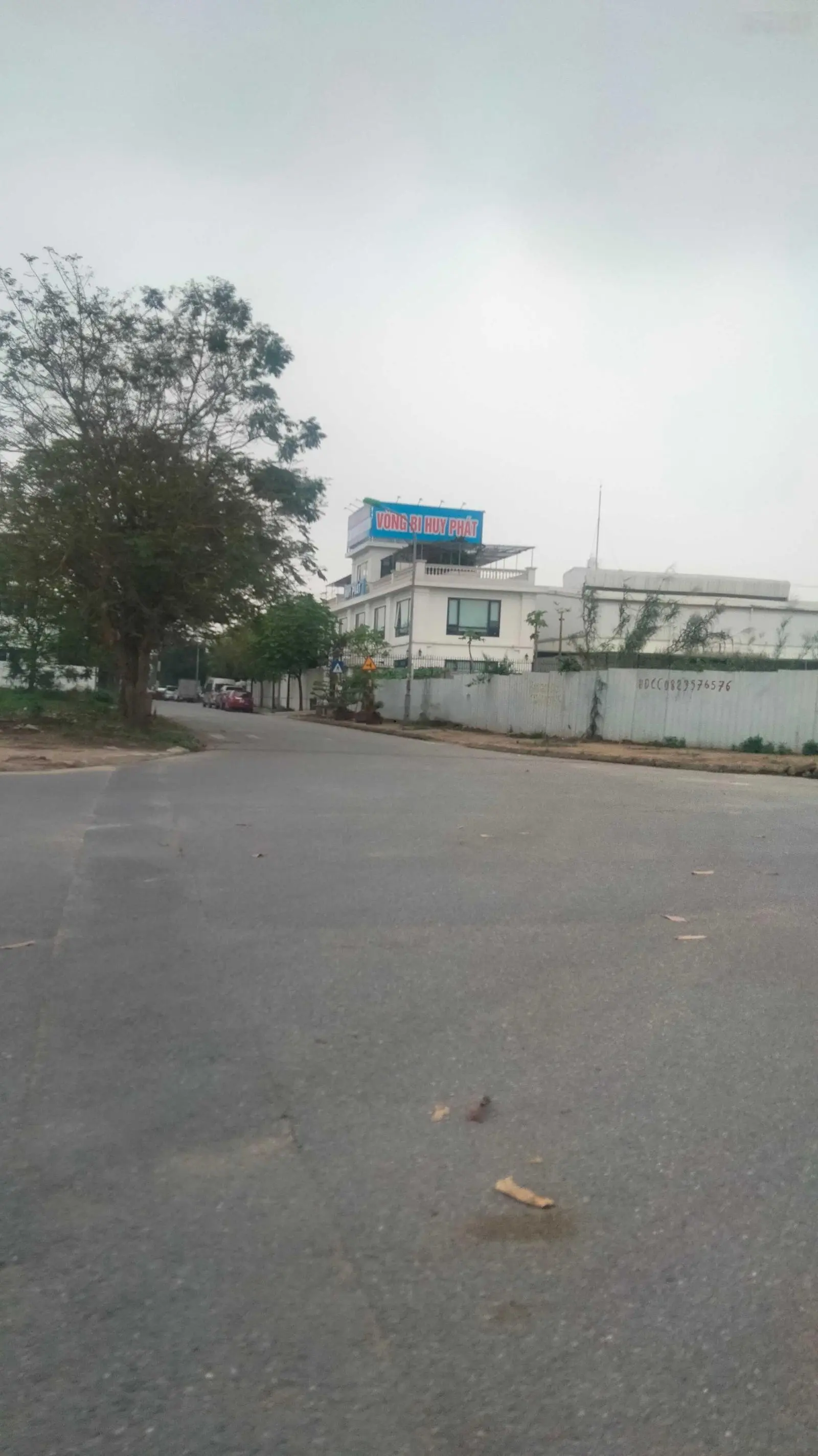 CC bán lô góc 510m2 làng nghề Kiêu Kỵ mặt tiền 21m giá 3xtr/m2