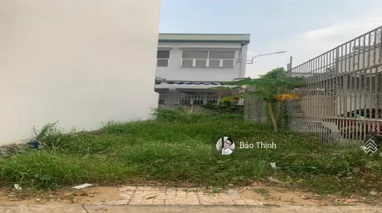 Cần bán đất mặt tiền Trần Đại Nghĩa, Phường 4, Vĩnh Long gần Chợ Cua sổ hồng riêng thổ cư 100%