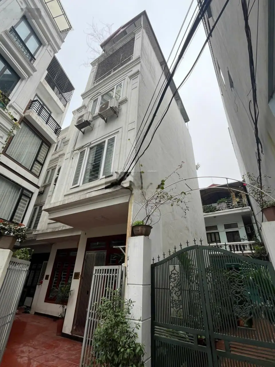 Bán nhà dân xây 30m2, sổ đỏ , lô góc . đường ái mộ , Bồ Đề, Long Biên, Hà Nội, giá 6,7 tỷ