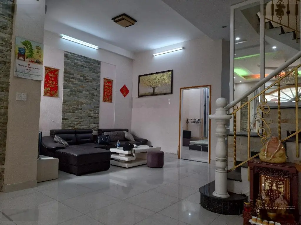 Nhà 2 tầng, HXH, Dt: 172m², ngang 9.53m, không có căn thứ 2 so sánh, chỉ 11,2 tỷ thương lượng