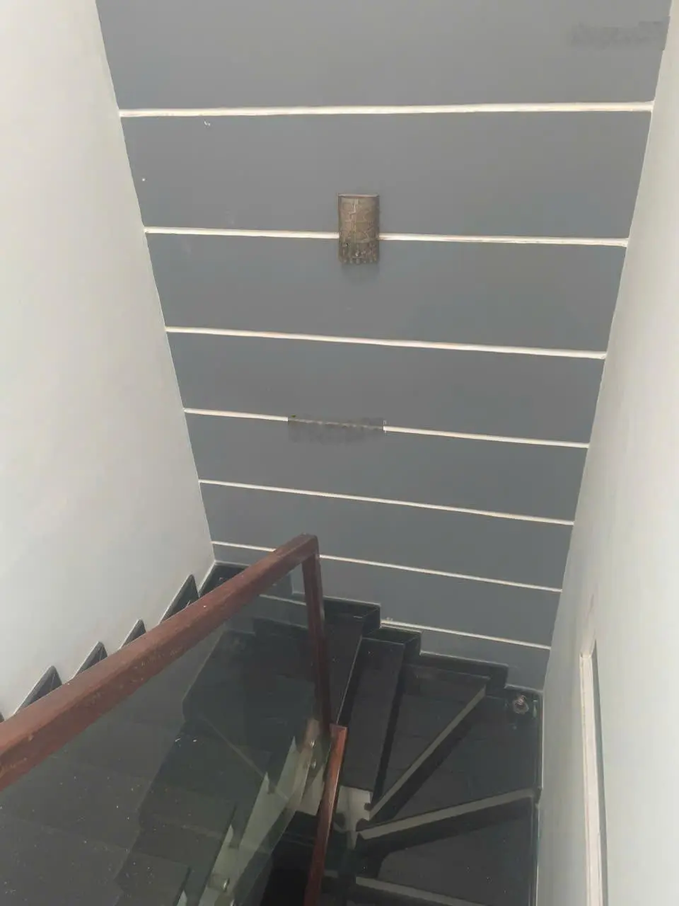 Bán nhà 2 mặt hẻm - hẻm rộng 4-5m , cách đường lê co 13m nhà đẹp ở ngay sổ hồng chính chủ