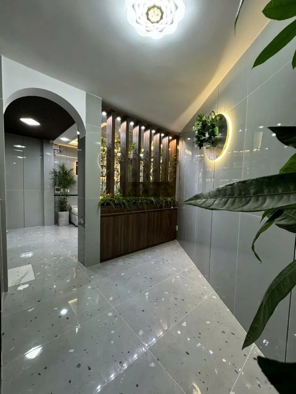 Nhà trống nhà đẹp đường Hậu Giang, 7x12m, 2 lầu sân thượng mới đẹp
