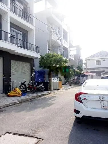 Bán nhà đường 11m - gần đại học nguyễn tất thành quận 12 - 67m2, 4