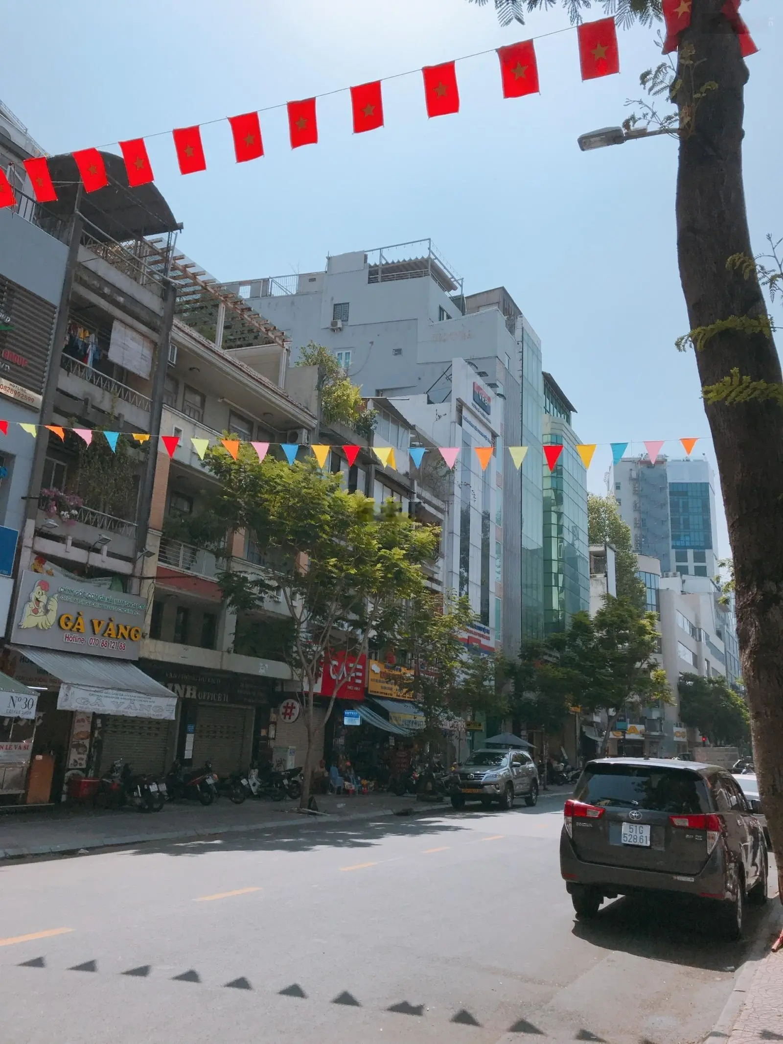 Bán nhà mặt phố Phạm Viết Chánh (DT: 5,2 x 17m) phường Nguyễn Cư Trinh quận 1 - giá 35 tỷ