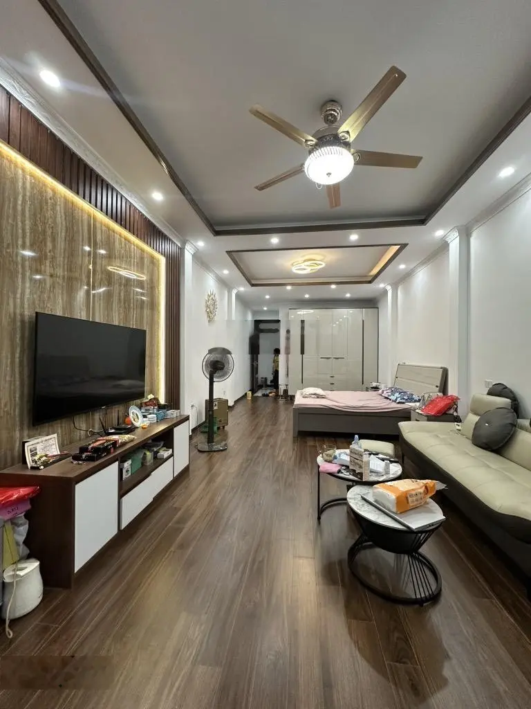 Tây sơn đống đa_thoáng sáng_gần ô tô_an sinh đỉnh dt:45m_5 tầng_11 tỷ sổ đỏ pháp lý rõ ràng