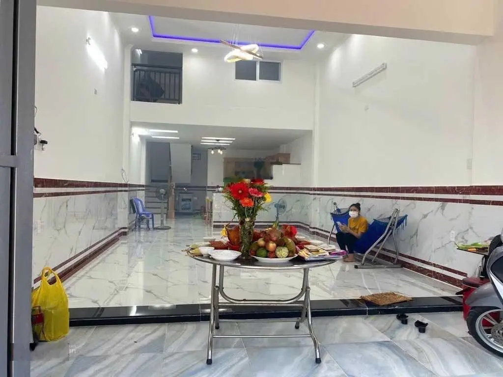 Nhỉnh 6 tỷ mặt tiền kinh doanh Hiệp Thành 45, Quận 12 hẻm ô tô tránh