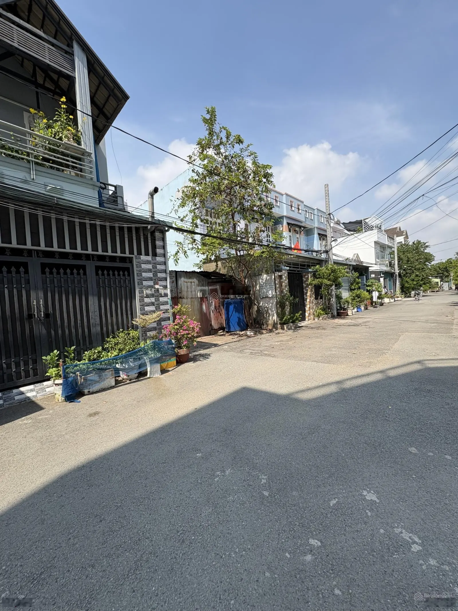 BÁN NHANH NHƯ CHỚP Nhà Đẹp Giá Cực HỜI, Dưới 4.5 TỶ!Khu dân trí cao,an ninh,shr