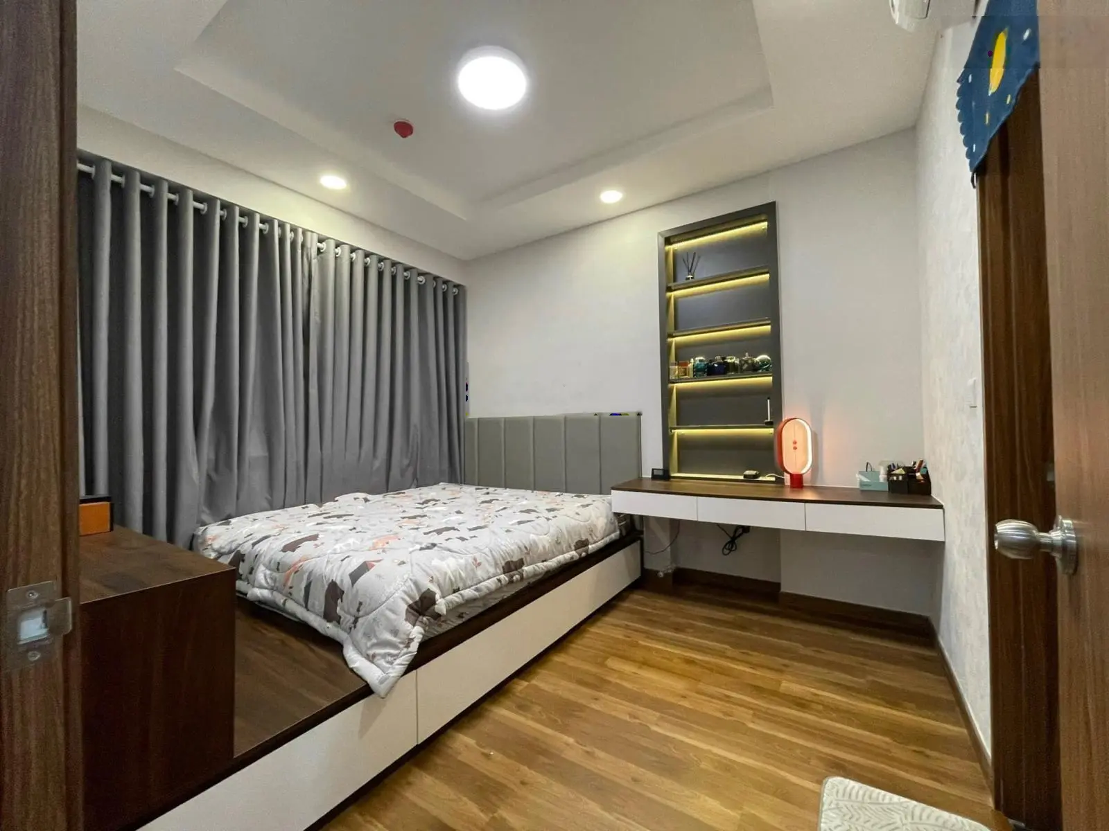 Bán gấp CH The Pegasuite, Q8, 2PN-78m2-1 tỷ 470tr- FUll NT như hình